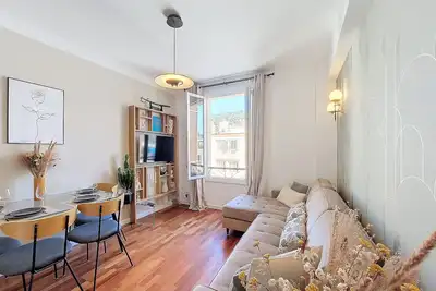 Image de N&J - Fei Home - Port - Modern