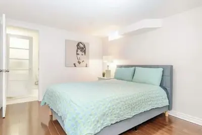 Image de Pearson Gateway Executive Suite – 2br + 2 Parking