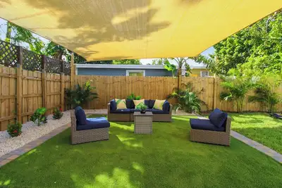 Image de Marvelous family-friendly house close to Surfside Beach, Wynwood, with Ac, WiFi