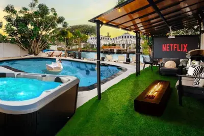 Image de Waterfront w/ Beach Htd Pool Cinema Game-Room Spa
