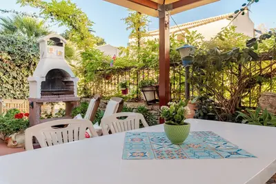 Image de Villa vicino alla spiaggia, climbing e trekking