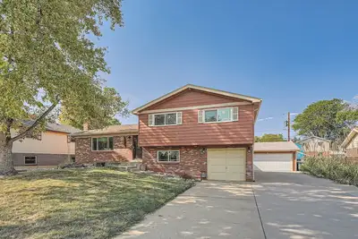 Image de Charming 4-bedroom house in Northglenn with Ac, WiFi. Enjoy your stay!