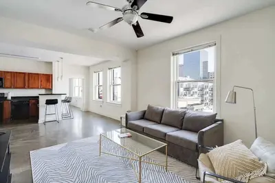 Image de Modern Apartment in Historic Henry Clay