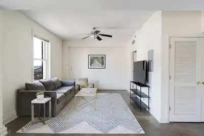 Image de Modern Stay in Historic Henry Clay Building