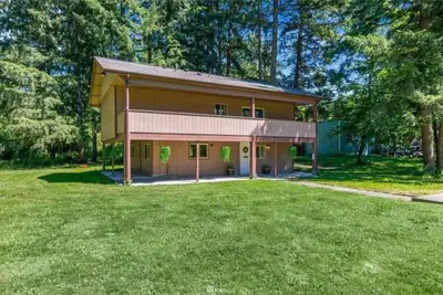 Image de Spacious 4-bedroom house in delightful Roy with WiFi