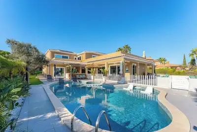 Image de Villa da Boa Vida - A stunning 6 bedroom villa.