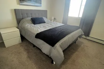 Image de Beautiful 2 bedroom home oasis in Country Hills