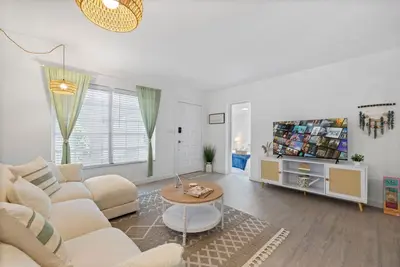 Image de Guest Fav★4. 9|Charming Miami Home|Bbq+Avocado Tree