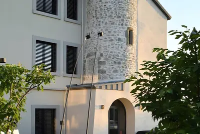 Image de Maison de campagne 'Chateau De Neydens' avec vue sur la montagne, Wi-Fi et climatisation