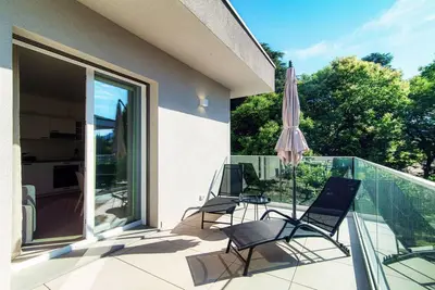 Image de Torno : Appartement de trois pièces avec balcon et accès facile aux transports p
