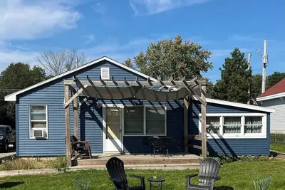 Image de Willow Cove Lakeside. 2 Bedrooms apartment, kayaks