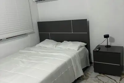 Image de 5-minute walk from the airport and close to the tourist area.