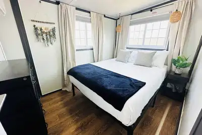 Image de Cozy, Private 2 bedroom Home in Pecos: Queen bed with Twin over Full Bunk Bed