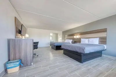 Image de 3 Modern Rooms w/ Pool, Free Breakfast, Near Barthell Coal Camp & Yahoo Falls