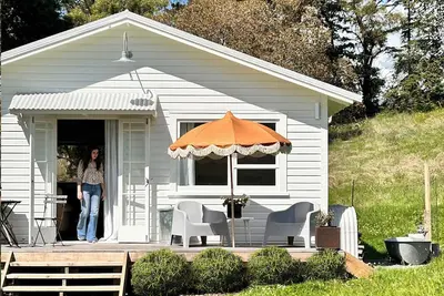 Image de Little House at the Horseshoe, Tuki Tuki Valley. The perfect escape!