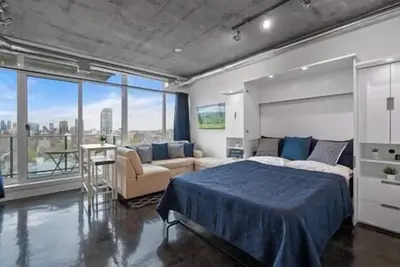 Image de Calgary Tower Views | Bright Studio | Ac
