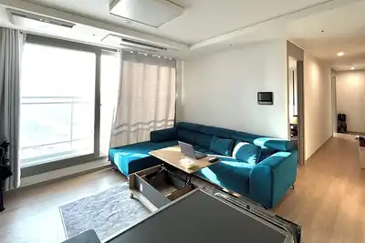 Image de Brand New 13f 2br 646sq. ft, 2min to Hyundai outlet & Triple St. , 2free parking