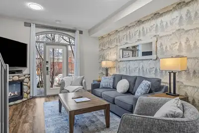 Image de Cedar Ridge Chalet - Pool & Hot tub - Pet Friendly