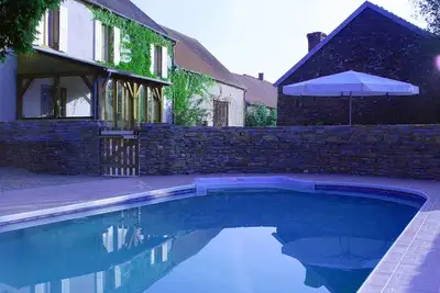 Image de Grand villa, piscine chauffée, spa, sauna, 8-12 personnes