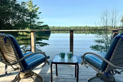 Image de Cottage right on the AuSable River in charming Mio