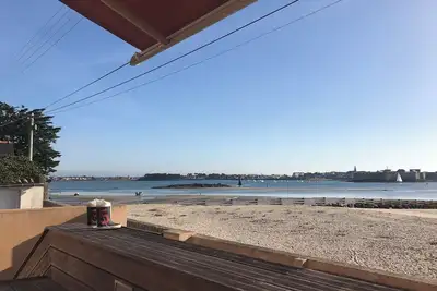 Image de Vue Mer Panoramique, Maison Les Pieds Dans L'Eau