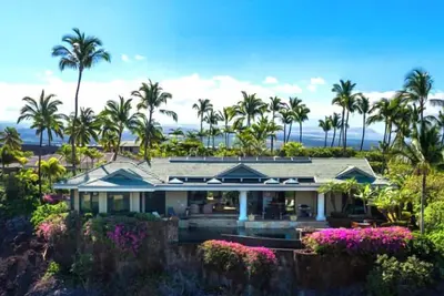 Image de Canoe House: New Listing! 4 Minutes to Private Beach Club