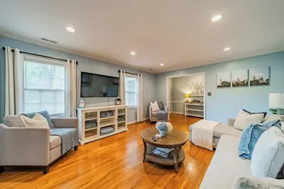 Image de Spacious Home in Superb Location near Golf, Fine Dining & Downtown