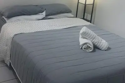 Image de Renovated Studio in Hallandale-2245