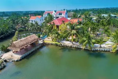 Charming 2-bedroom villa in Tranquil Hội An with Garden, Lake, WiFi