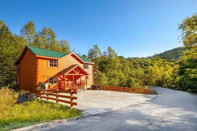 Image de Roaring View: Indoor Pool, Hot Tub, Theater, Games