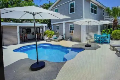 Paradise away from home.