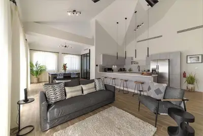 Image de Ph1-Luxury Oceanview 2br Penthouse w/Rooftop Pool directly opp. Worthing Beach