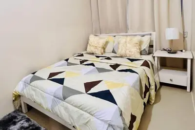 Image de Resort-Style Living: 1-Bedroom Condo at Avida Towers Atria