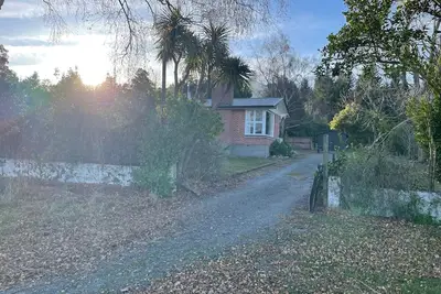 Image de The Rangers House on the Edge of a Forest