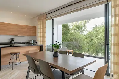 Image de Fully equipped 2 bedroom apartment 301 North