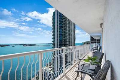Image de Stunning Bay View 3br - Brickell