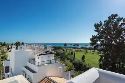 Image de Maison de vacances 'Palm Beach Frontline Penthouse' avec vue sur la mer, Wi-Fi et climatisation