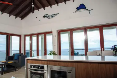 Image de Dream Caribbean Sea Views in Marigot, Saint Lucia\nA wine lovers paradise