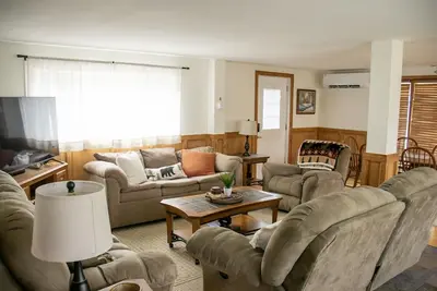 Image de Cozy Adk Home by Lake