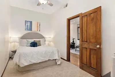 Image de Peloton available in the Apt, WiFi, access to very fun restaurants and bars