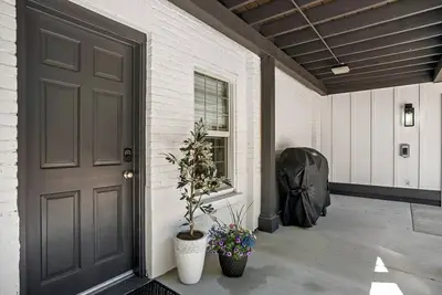 Image de Stylish Downtown Cottage, Walk Everywhere