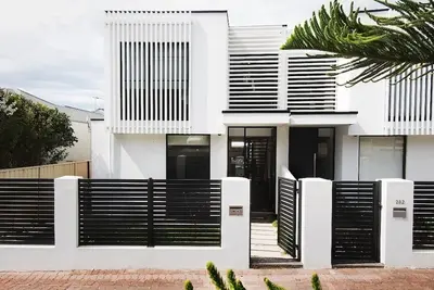 Image de Luxury 4-bedroom house mins walk from Grange Beach