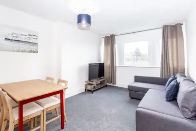 Image de Coastal Charm 1br Flat near the Sea Street Parking