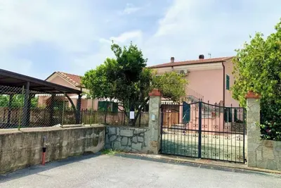 Image de Apartment with large terrace in Imperia 7 minutes from the sea