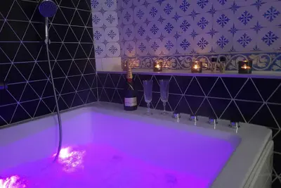 Image de Chambres d'hôtes de charme au Château avec jardin et petit-déjeuner inclus