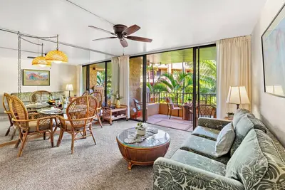 Image de Island style decor with tropical garden view
