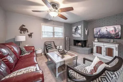 Western Reunion - 2br 1ba - Clean, Quiet, Safe