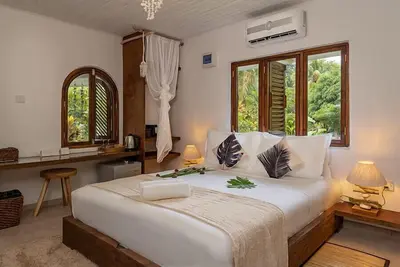 Elegant Suite With Amazing Garden View