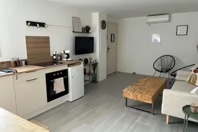 Image de Bel appartement tout neuf et lumineux, à proximité du centre ville.