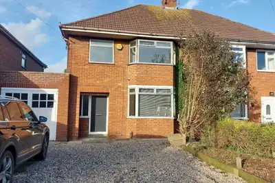 Image de Entire House| Long Stays in Gloucester|Contractors